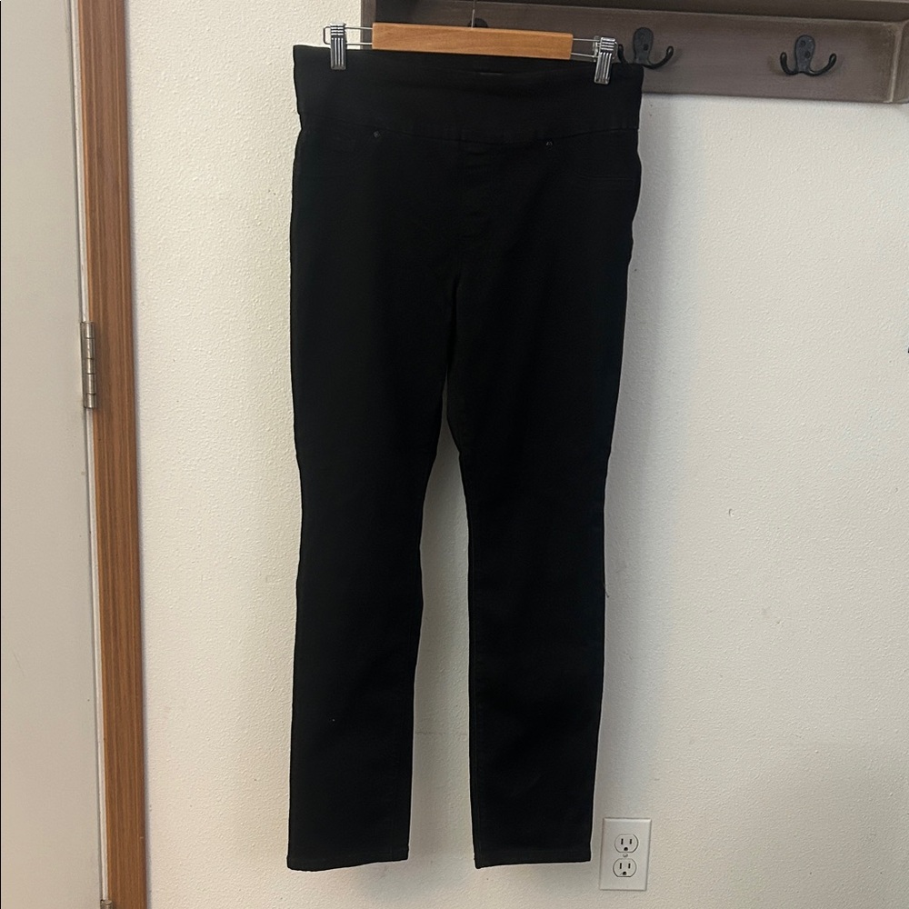 Lee Women's Black Skinny Jeans, sculpting, slim leg, Midrise, size 12 medium